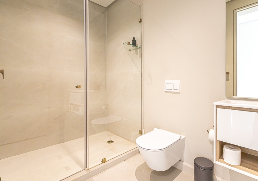 To Let 4 Bedroom Property for Rent in Fresnaye Western Cape